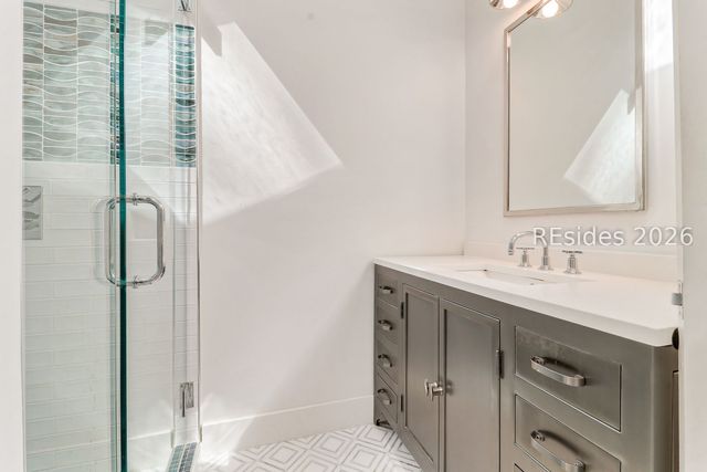 20 Gloucester Rd, Hilton Head Island, SC 29928