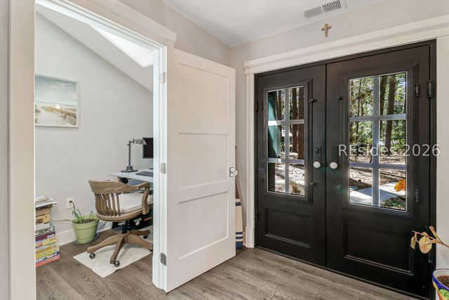 20 Gloucester Rd, Hilton Head Island, SC 29928