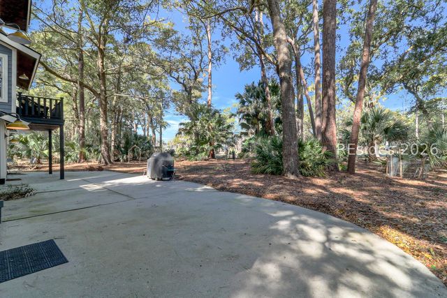 20 Gloucester Rd, Hilton Head Island, SC 29928