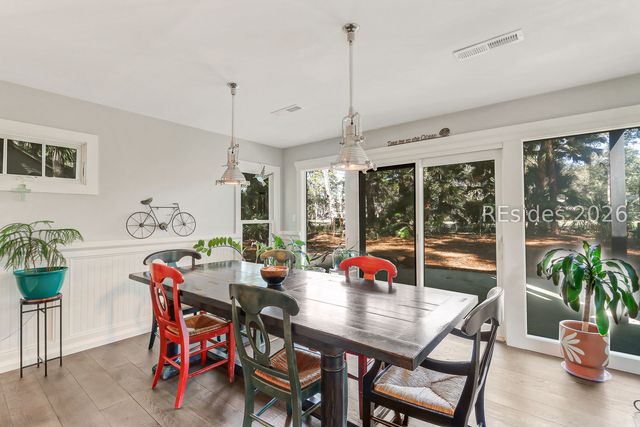 20 Gloucester Rd, Hilton Head Island, SC 29928