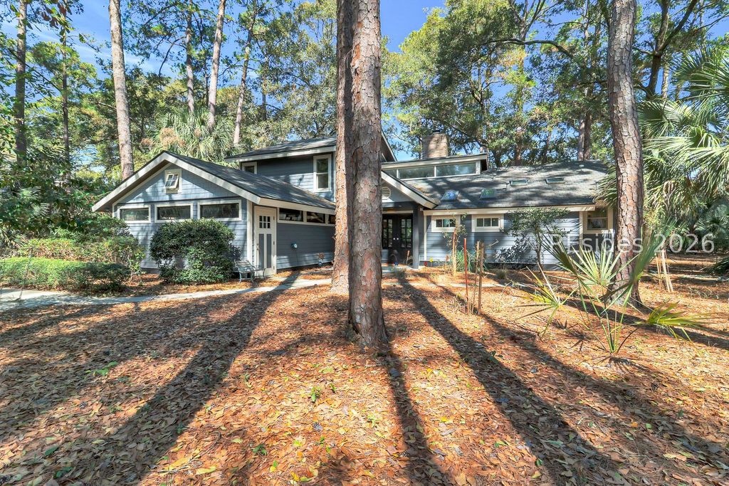 20 Gloucester Rd, Hilton Head Island, SC 29928