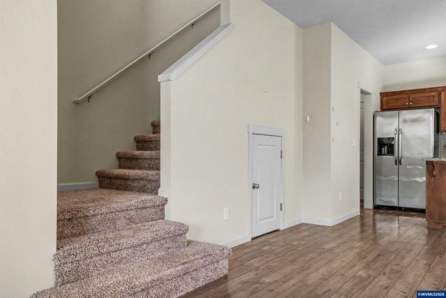 1705 Merganser St, Silverton, OR 97381
