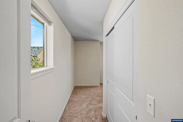 1705 Merganser St, Silverton, OR 97381