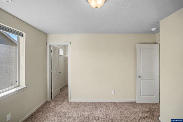 1705 Merganser St, Silverton, OR 97381