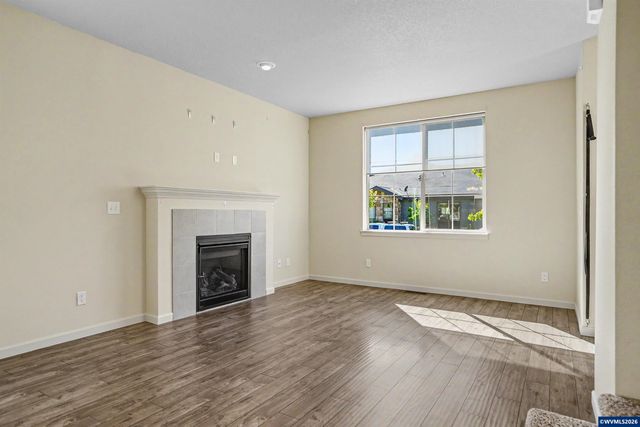 1705 Merganser St, Silverton, OR 97381