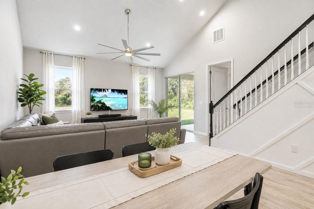 Image 16 of property listing at 5658 SILVERBRIDGE TRAIL, Bradenton, FL 34211