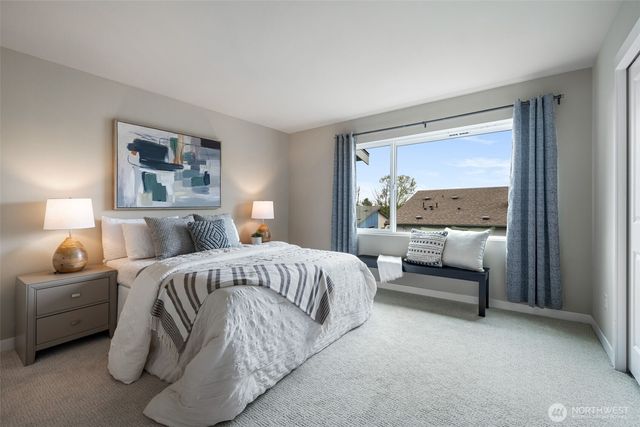 9725 10th Place SW, Seattle, WA 98106