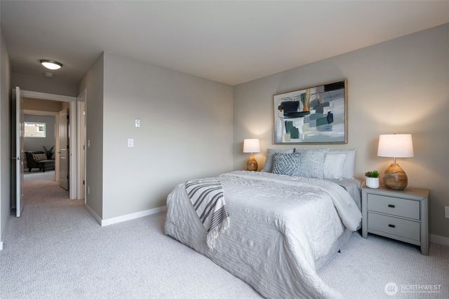 9725 10th Place SW, Seattle, WA 98106