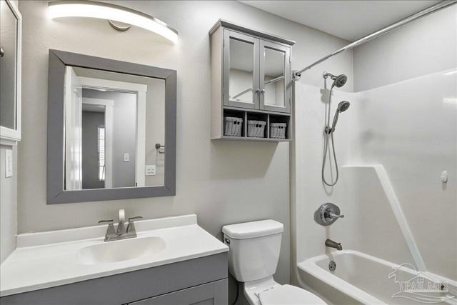 5375 Pecos Pass, Gulf Breeze, FL 32563