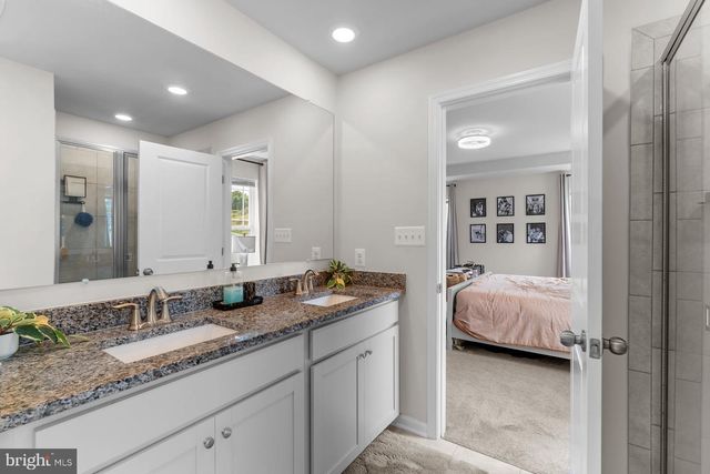 420 HICKORY RIDGE CIR, York, PA 17404