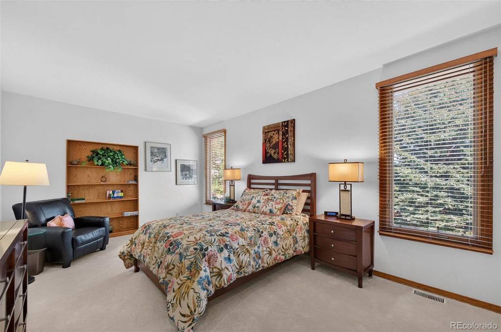 Image 25 of property listing at 49 Golden Eagle Lane, Littleton, CO 80127