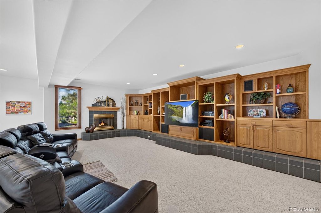Image 28 of property listing at 49 Golden Eagle Lane, Littleton, CO 80127
