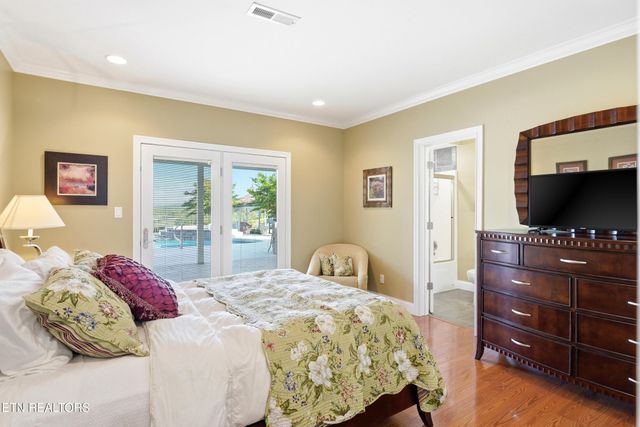4246 Gravelly Hills Rd, Louisville, TN 37777