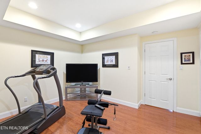 4246 Gravelly Hills Rd, Louisville, TN 37777