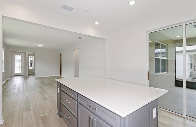5844 SW 87TH AVENUE, Ocala, FL 34481