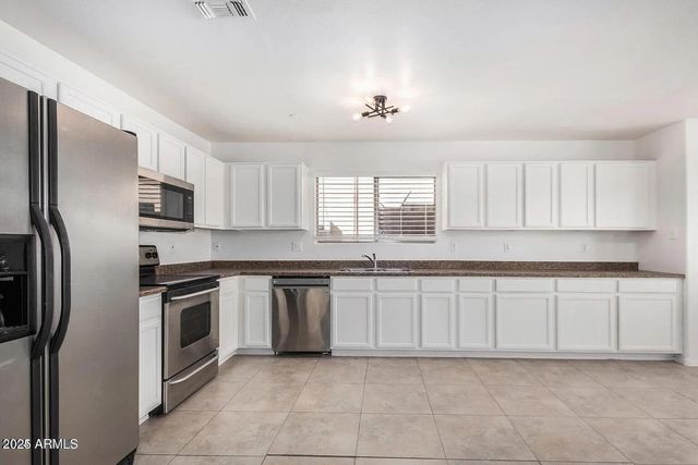 11836 W ROSEWOOD Drive, El Mirage, AZ 85335