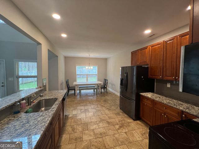 150 W Pennick Drive, Covington, GA 30014