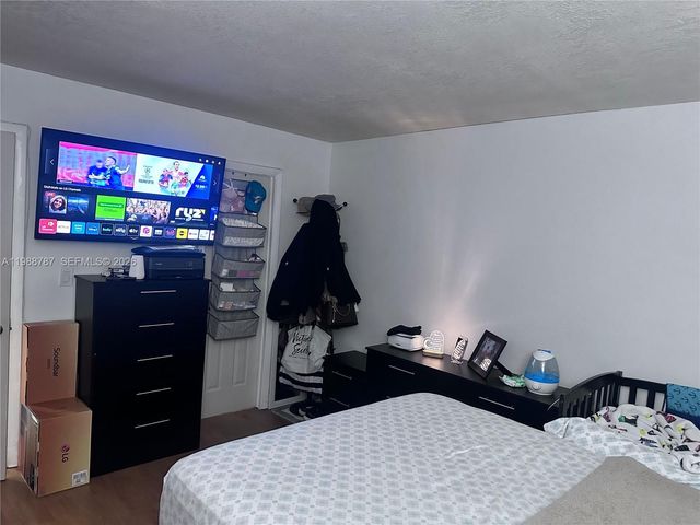 7220 NW 179th St 206, Hialeah, FL 33015