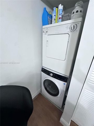 7220 NW 179th St 206, Hialeah, FL 33015