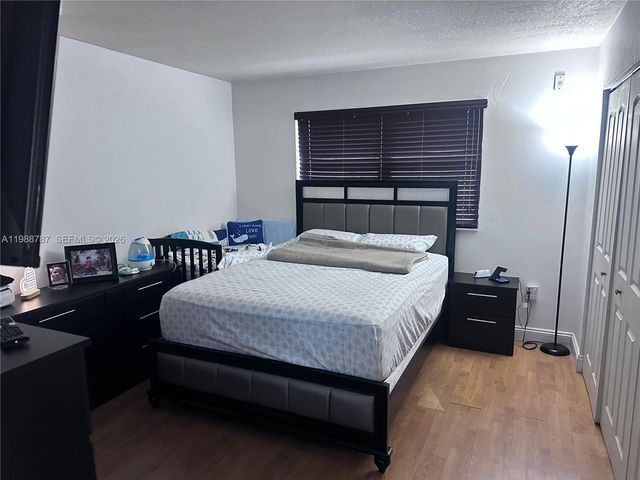 7220 NW 179th St 206, Hialeah, FL 33015