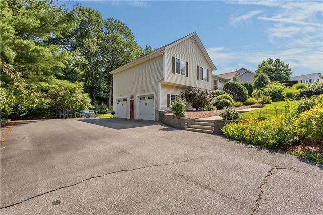 22 Apple Ridge Road, Cumberland, RI 02864