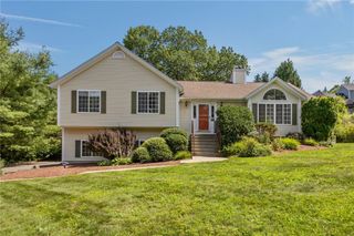 22 Apple Ridge Road, Cumberland, RI 02864