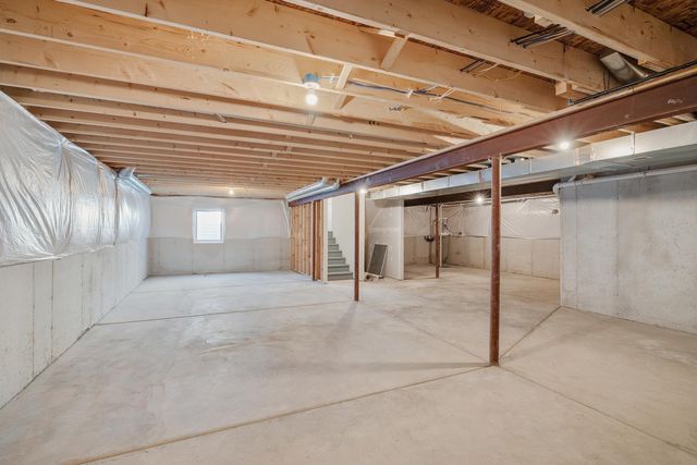 545 E 130th Place, Crown Point, IN 46307