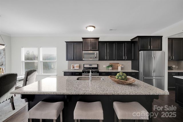 5054 Stonehill Lane, Matthews, NC 28104