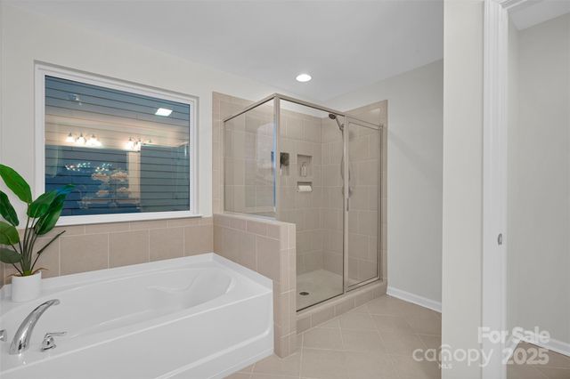 5054 Stonehill Lane, Matthews, NC 28104