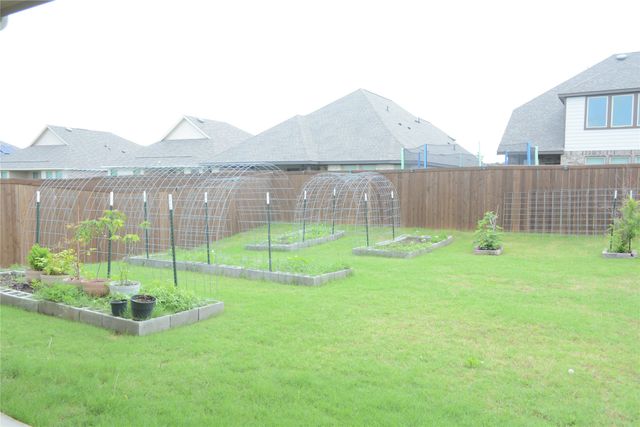 11612 Silver Queen Drive, Aubrey, TX 76227