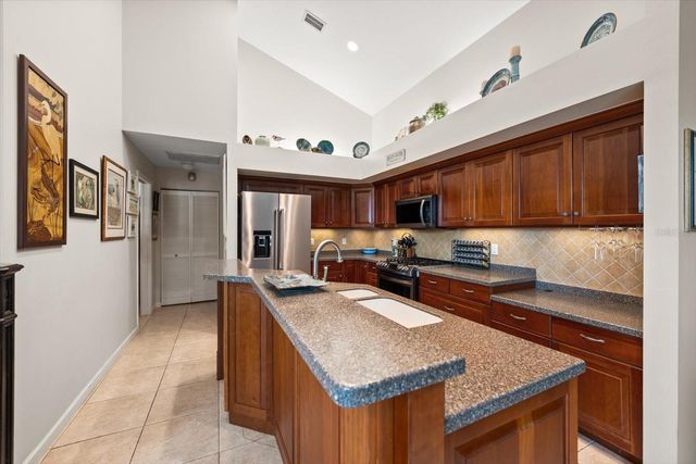 913 WESTWINDS BOULEVARD, Tarpon Springs, FL 34689