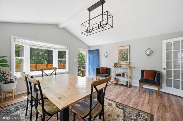 6426 CARRIAGE DR, Alexandria, VA 22310