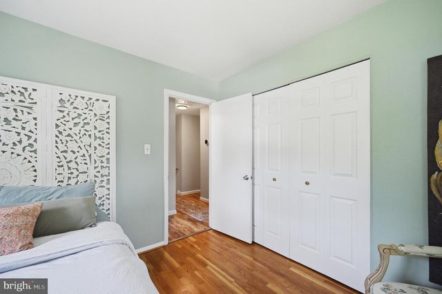 6426 CARRIAGE DR, Alexandria, VA 22310