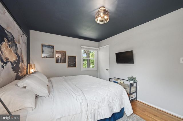 6426 CARRIAGE DR, Alexandria, VA 22310