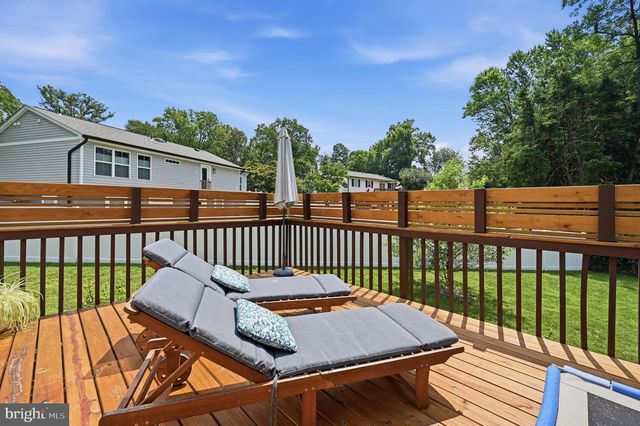 6426 CARRIAGE DR, Alexandria, VA 22310