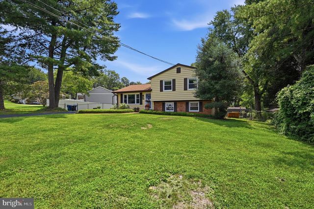 6426 CARRIAGE DR, Alexandria, VA 22310