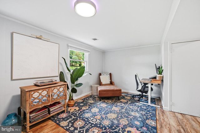 6426 CARRIAGE DR, Alexandria, VA 22310