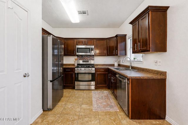 4752 JOSEPH RODRIGUEZ Drive, El Paso, TX 79938