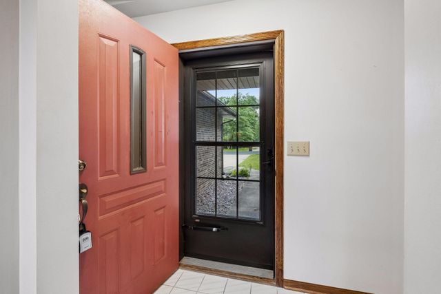 1326 Griffin Avenue, Mahtomedi, MN 55115