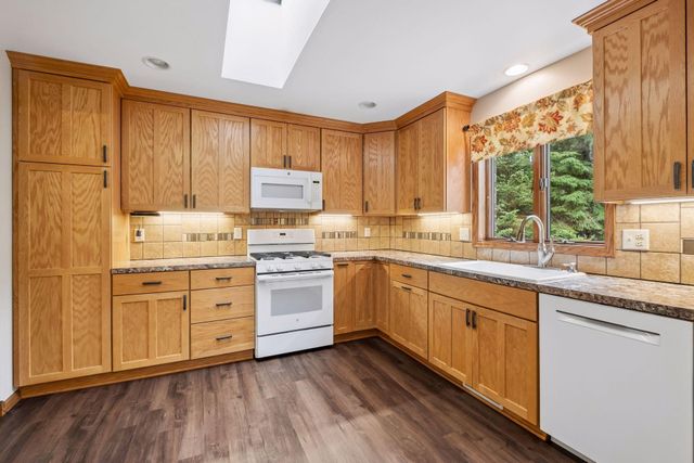 1326 Griffin Avenue, Mahtomedi, MN 55115