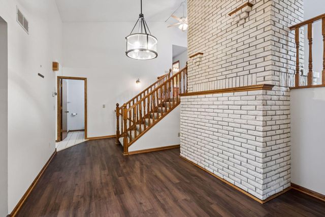 1326 Griffin Avenue, Mahtomedi, MN 55115
