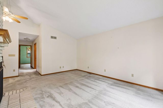 1326 Griffin Avenue, Mahtomedi, MN 55115