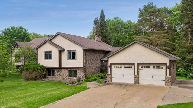 1326 Griffin Avenue, Mahtomedi, MN 55115