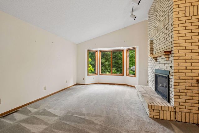 1326 Griffin Avenue, Mahtomedi, MN 55115