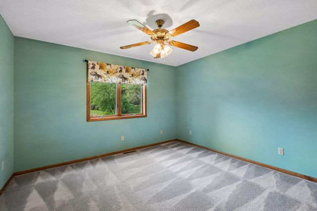 1326 Griffin Avenue, Mahtomedi, MN 55115