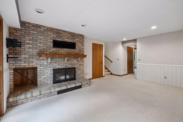 1326 Griffin Avenue, Mahtomedi, MN 55115