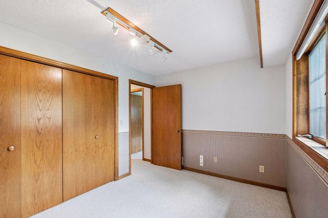 1326 Griffin Avenue, Mahtomedi, MN 55115