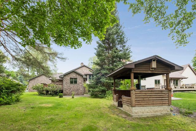 1326 Griffin Avenue, Mahtomedi, MN 55115