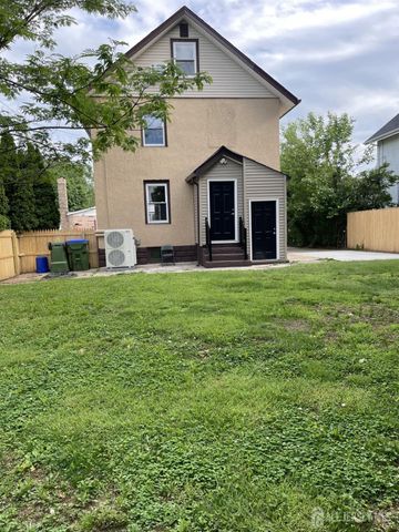 8 Germantown Avenue, Middlesex, NJ 08817