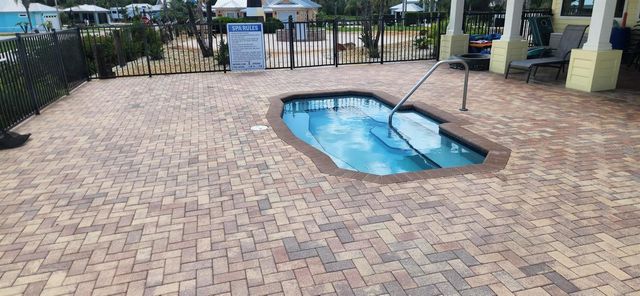 3316 FISH HAWK DR, Polk City, FL 33868